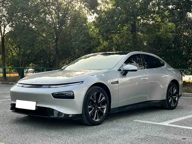 2022 Xpeng P7