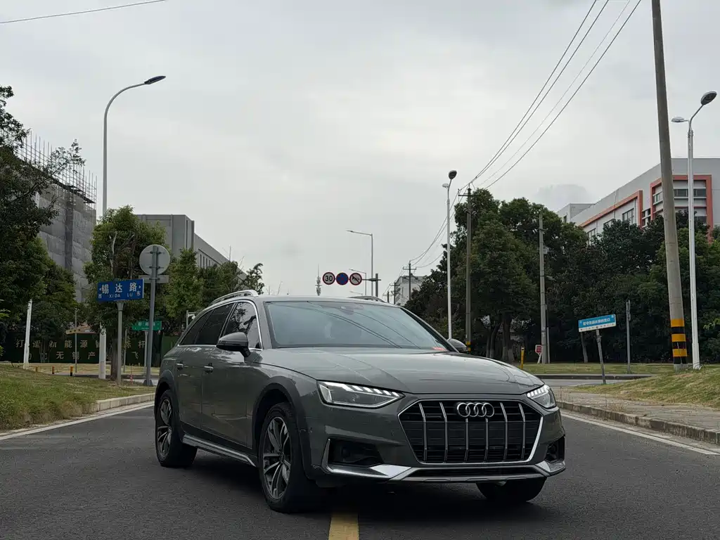 Audi A4 (Import)