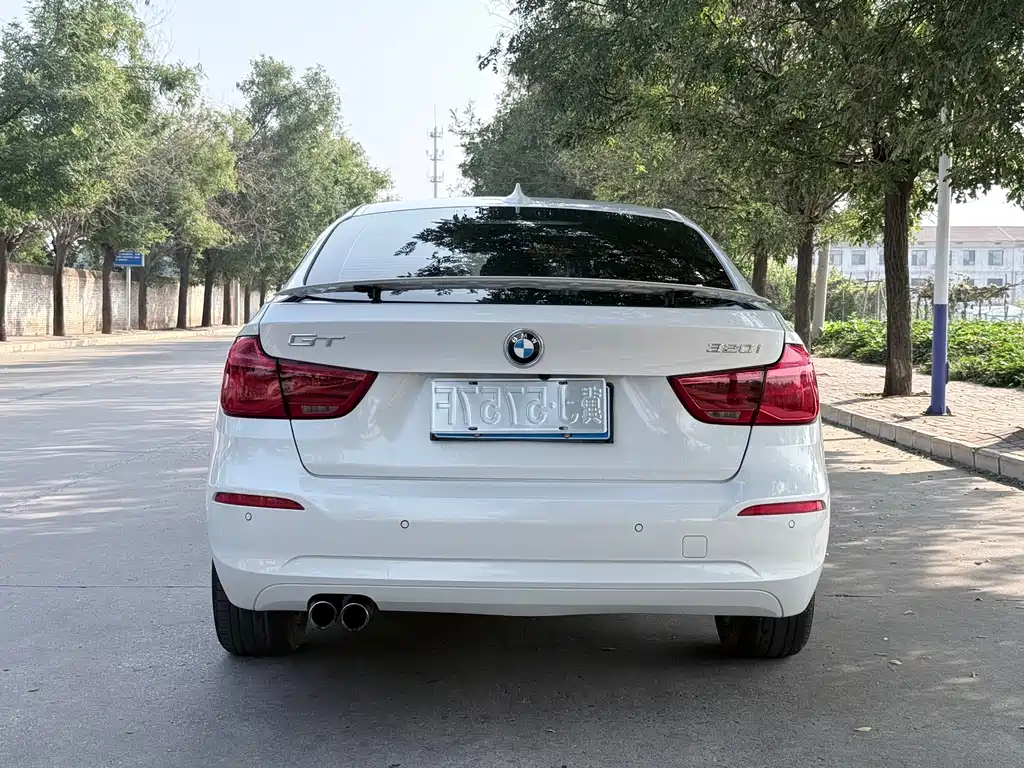 BMW 3 Series GT — миниатюра 14