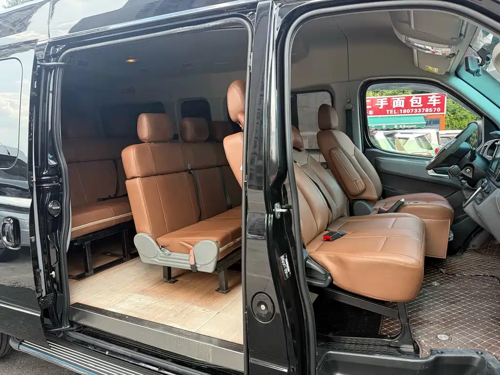 Maxus V80 2024 PRO 6AMT 147Ps 9 мест