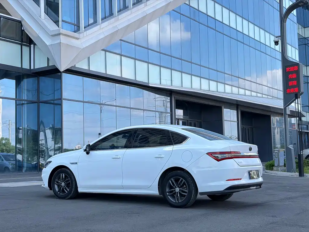 BYD Qin Pro — миниатюра 14