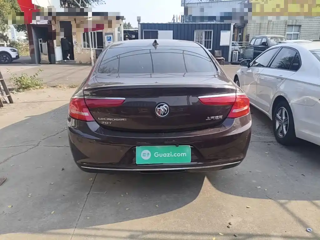 Buick LaCrosse — миниатюра 6
