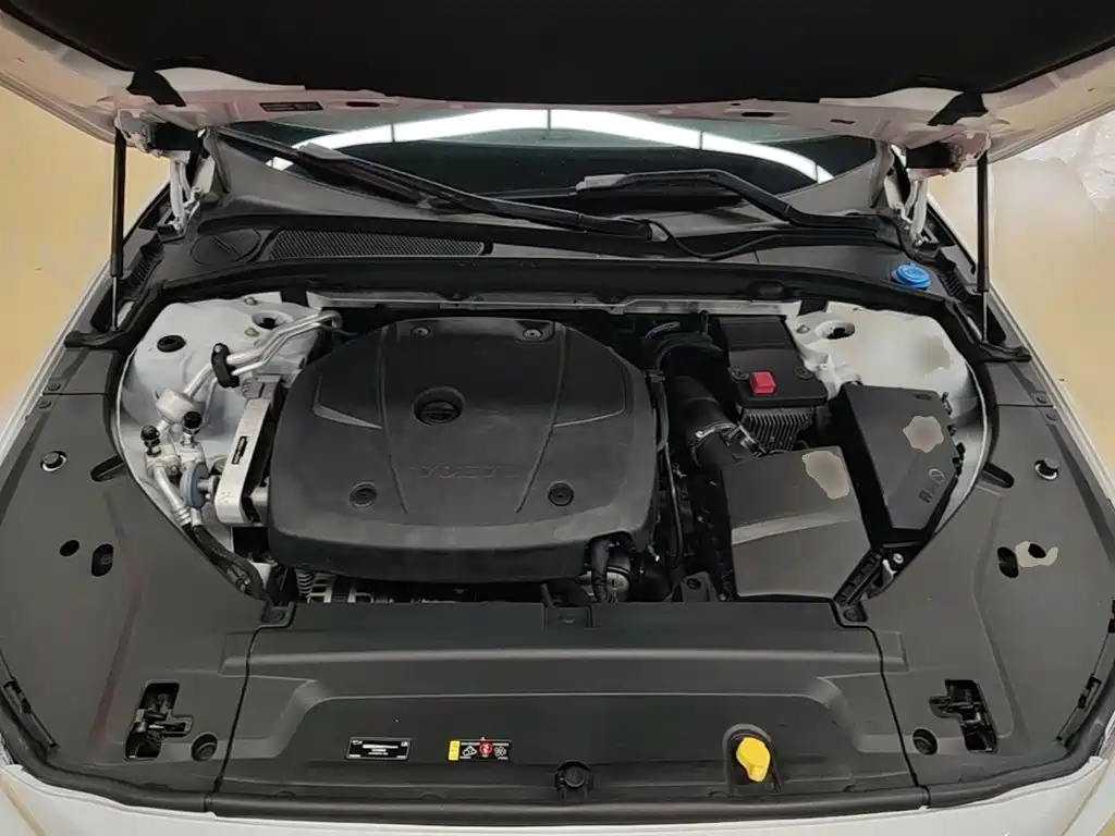 Volvo S90 — миниатюра 20