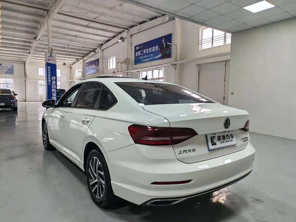 Volkswagen Lavida — миниатюра 6
