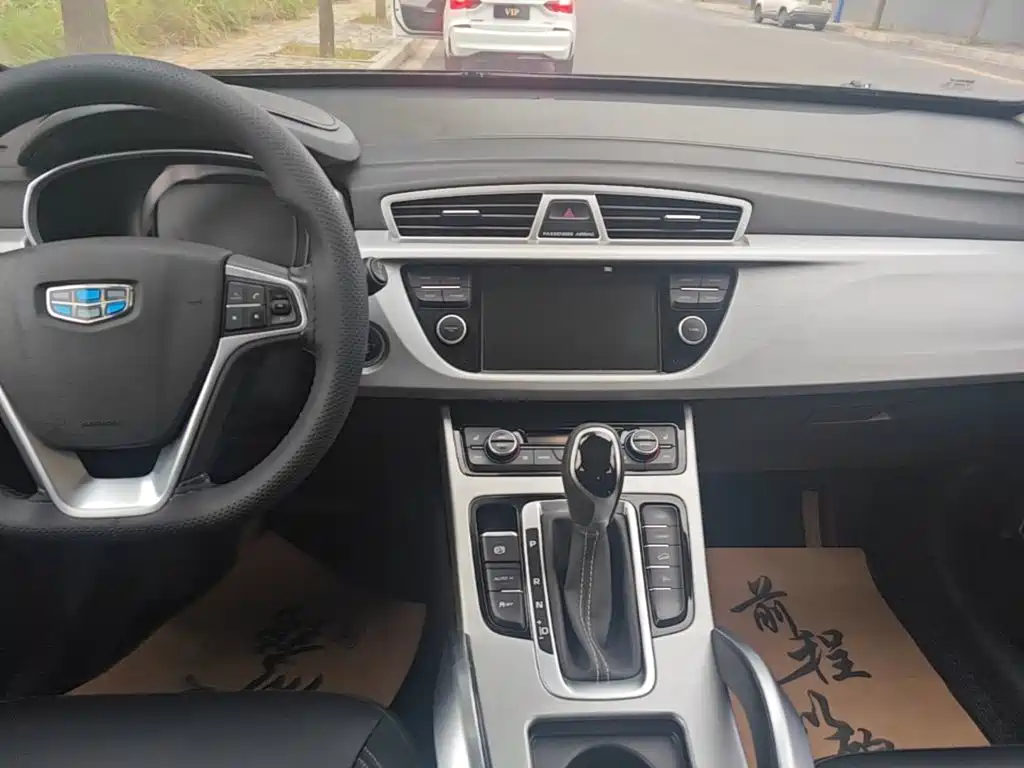 Geely Boyue — миниатюра 13