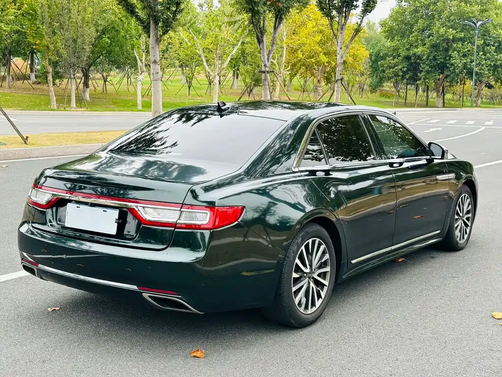 Lincoln Continental — миниатюра 4
