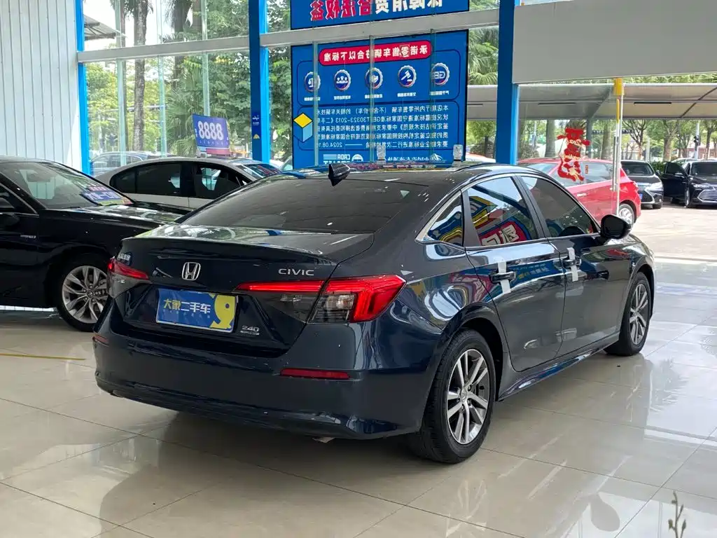 Honda Civic — миниатюра 13