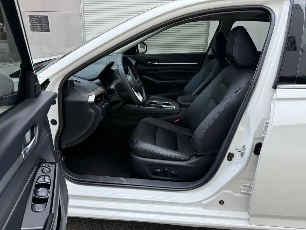 Nissan Teana — миниатюра 4