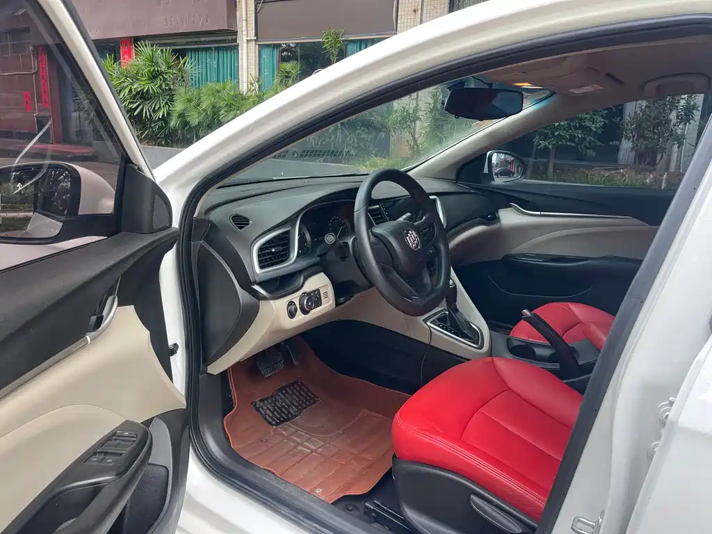 Buick Excelle — миниатюра 6