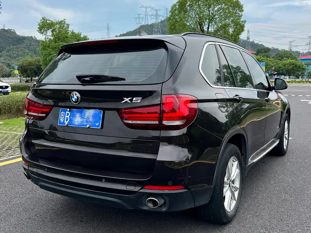 BMW X5 (Import) — миниатюра 4