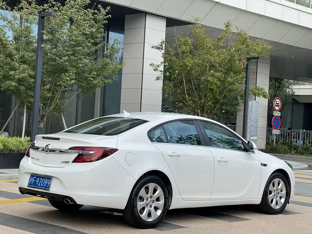 Buick Regal — миниатюра 4