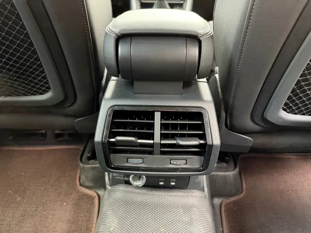 Audi Q3 — миниатюра 10
