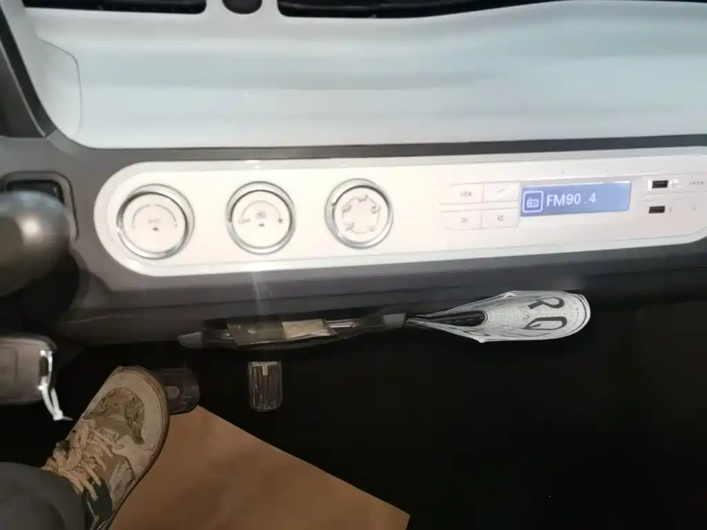 Wuling MINIEV — миниатюра 13