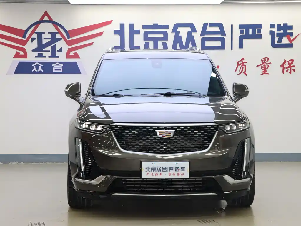 CADILLAC XT6
