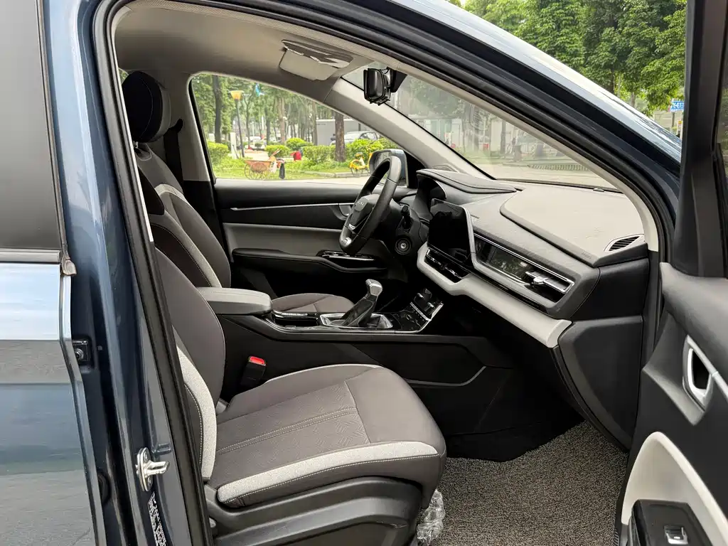 Wuling Victory — миниатюра 11