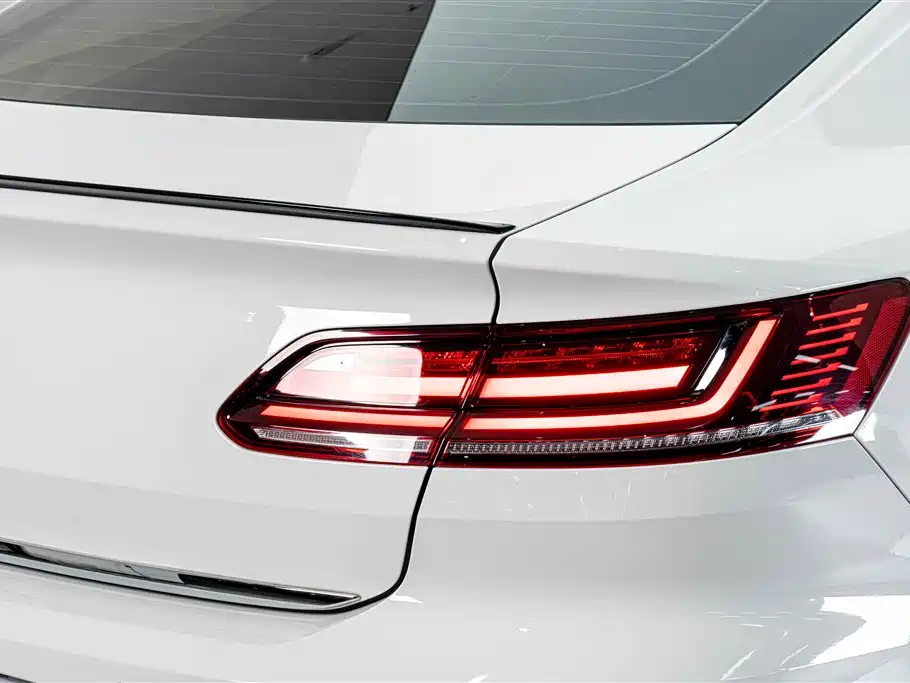 Volkswagen CC — миниатюра 8