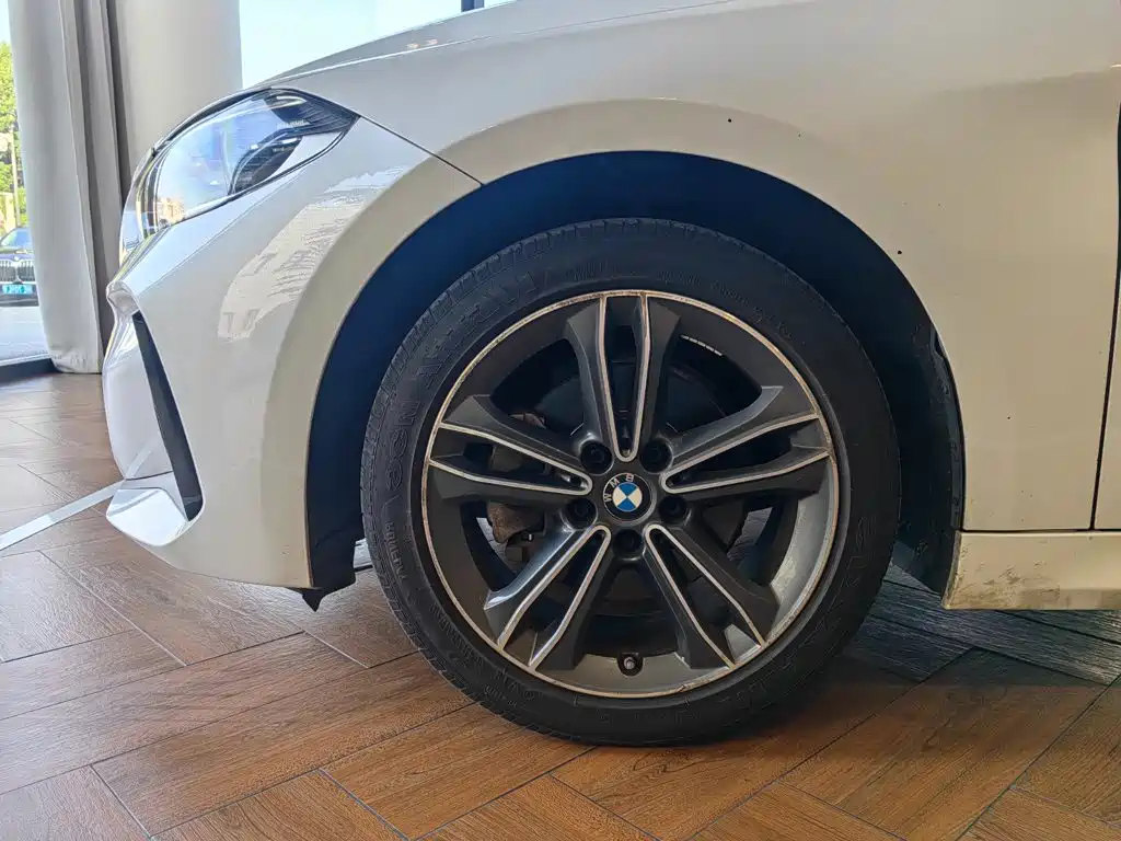 BMW 1 Series — миниатюра 10