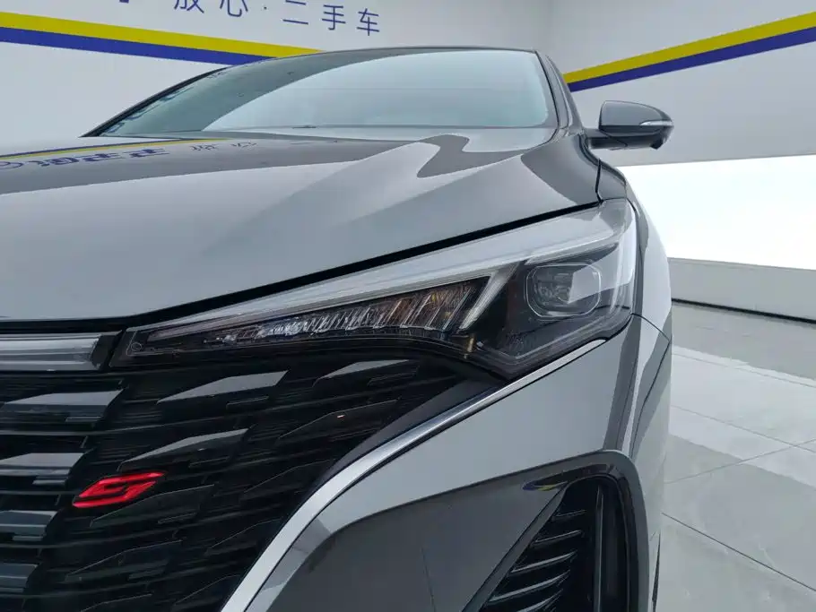 Changan Eado — миниатюра 5