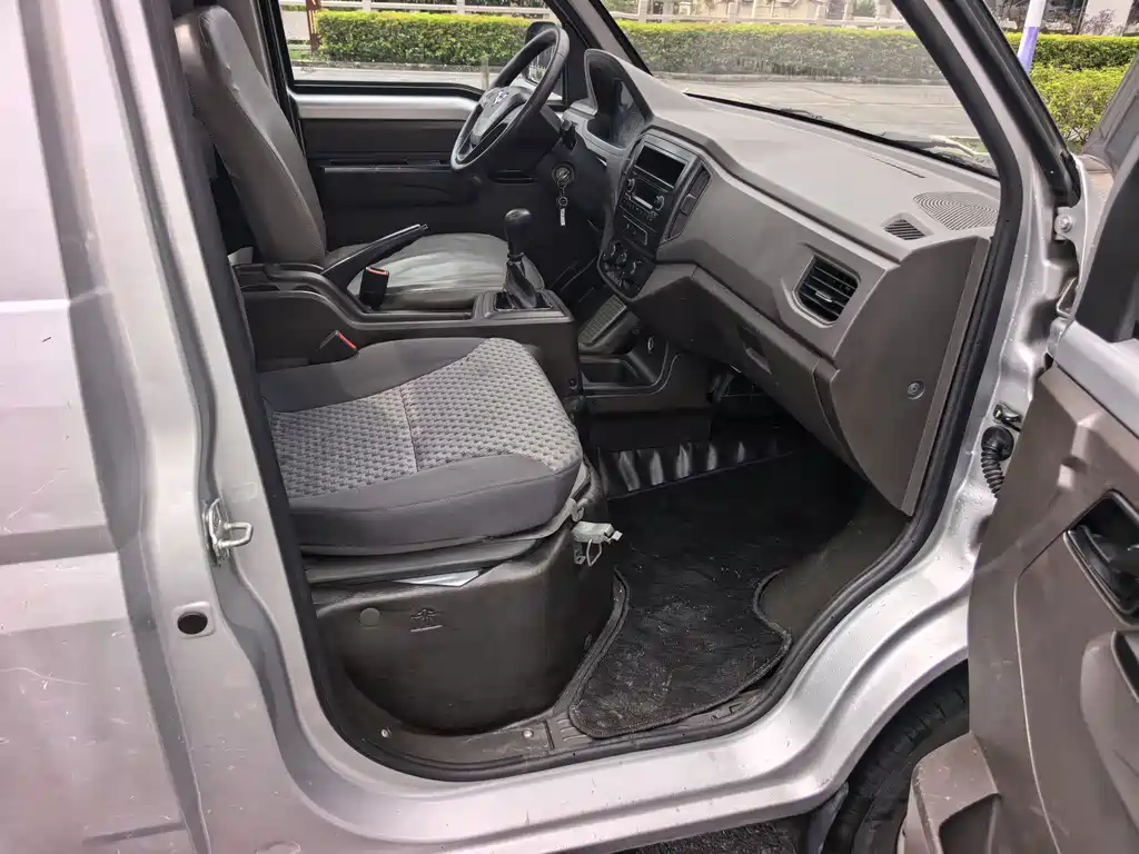 Wuling Rongguang New Truck — миниатюра 9