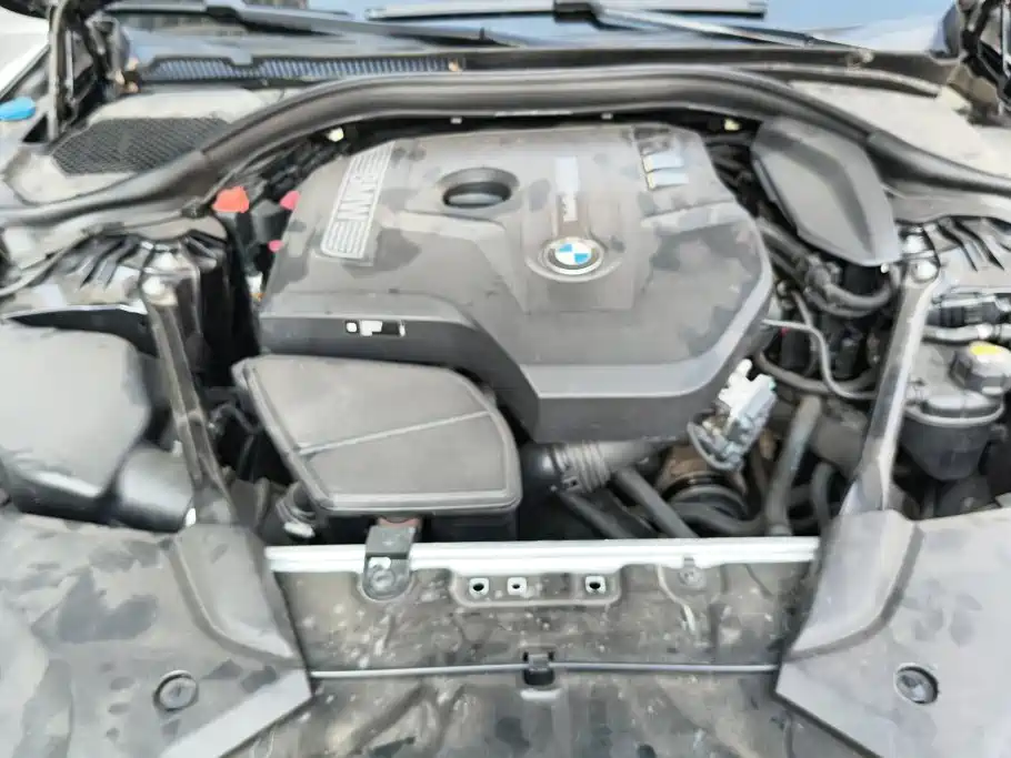 BMW 5 Series — миниатюра 10