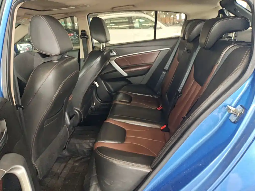 Geely Emgrand — миниатюра 17