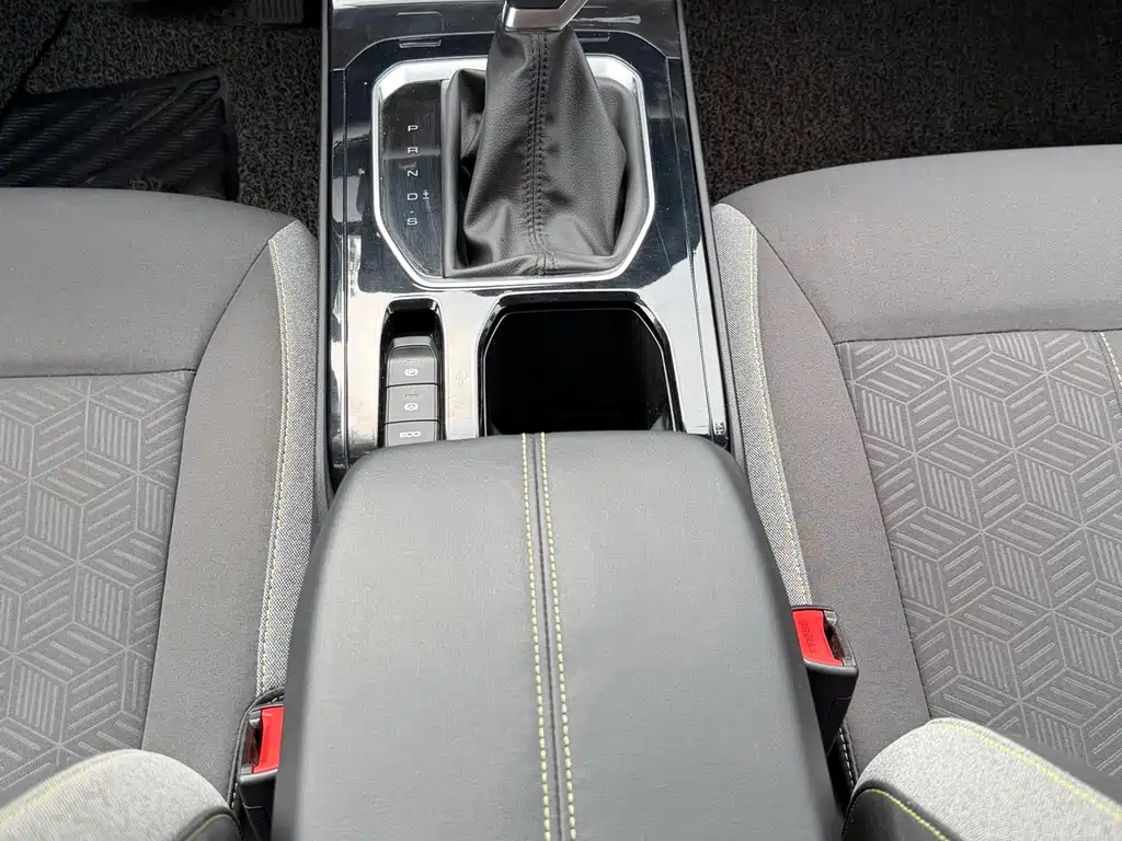 Wuling Victory — миниатюра 10