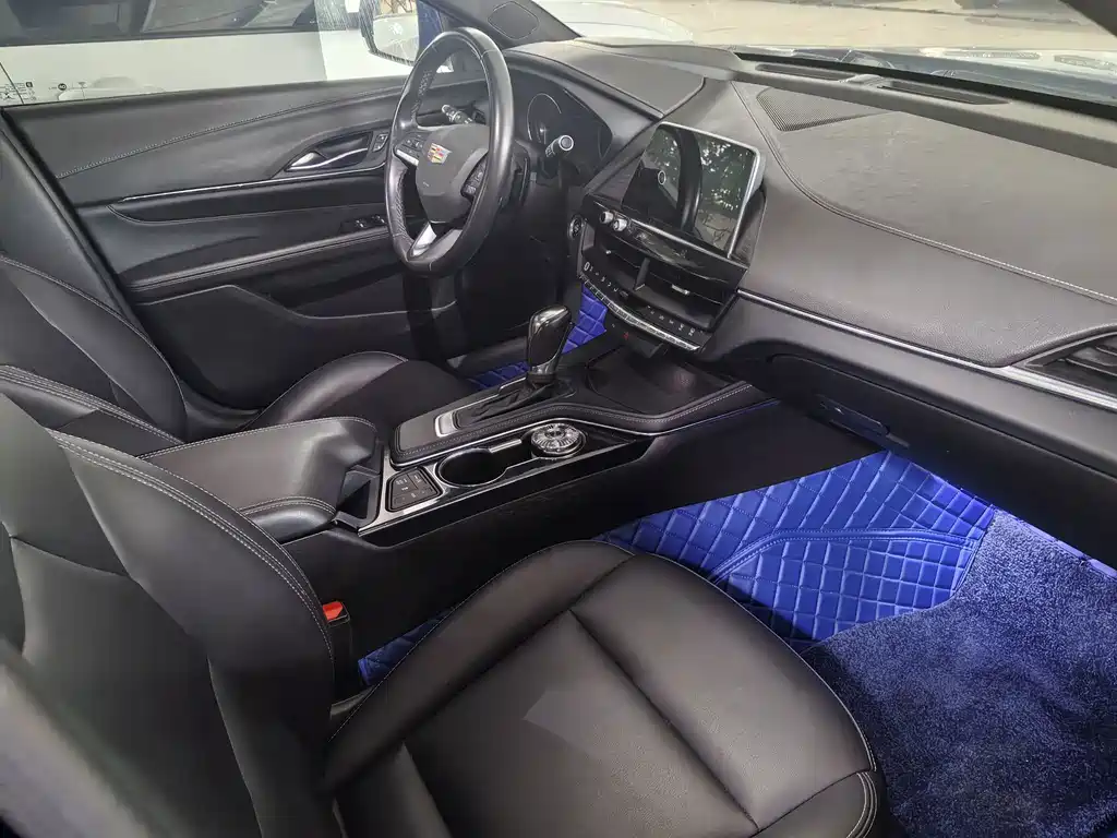 Cadillac CT4 — миниатюра 4