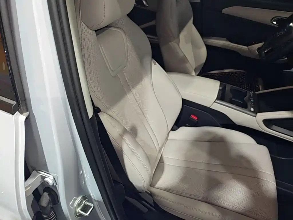 BYD Yuan UP — миниатюра 25