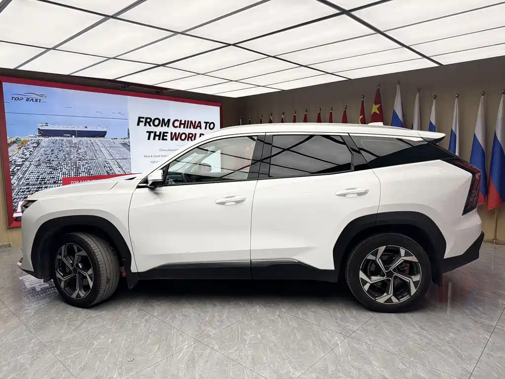 Geely Boyue L — миниатюра 8