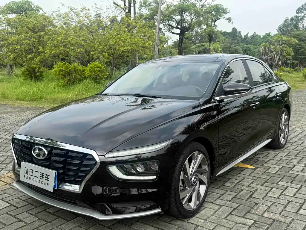 Hyundai Mistra