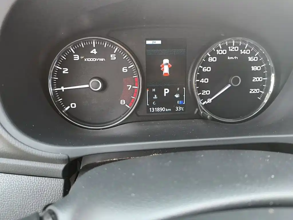 Mitsubishi Pajero Sport (Import) — миниатюра 13