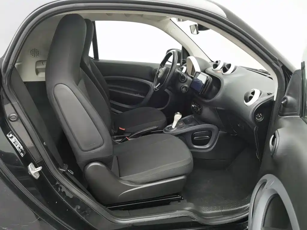 smart Smart Fortwo — миниатюра 23
