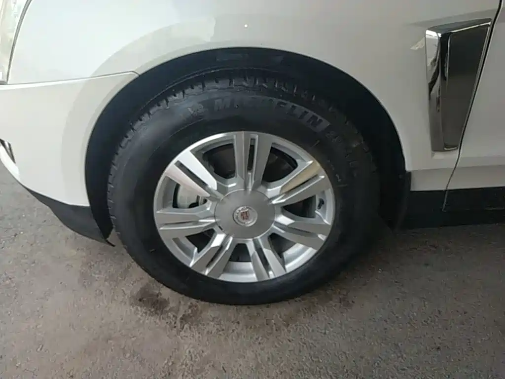 Cadillac SRX — миниатюра 23