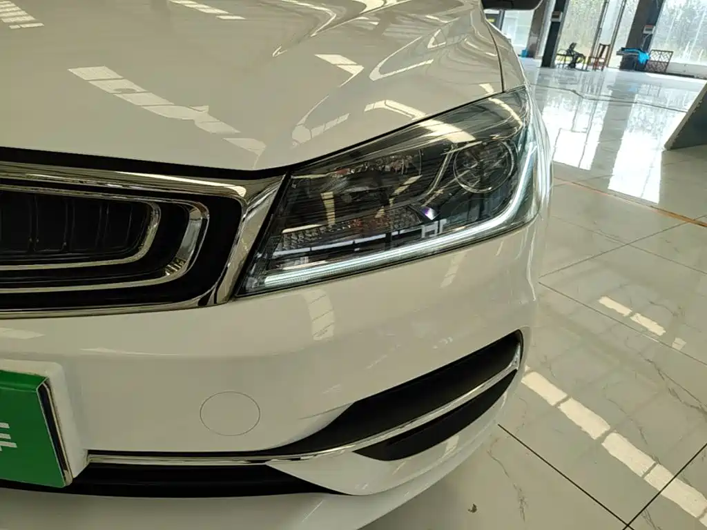 Geely Emgrand — миниатюра 24