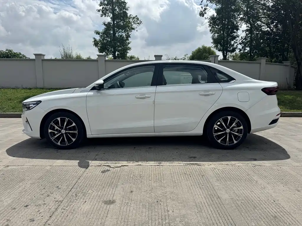 Geely Emgrand — миниатюра 7