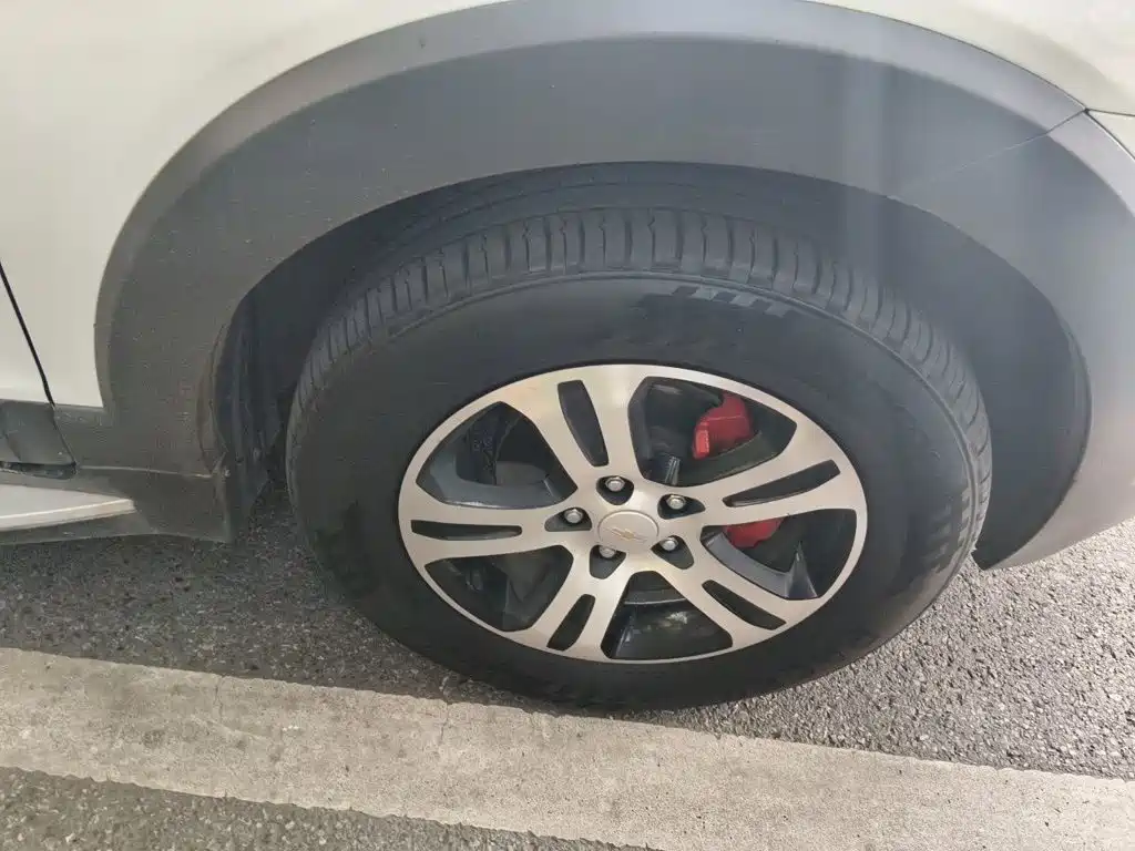 Chevrolet Captiva — миниатюра 8