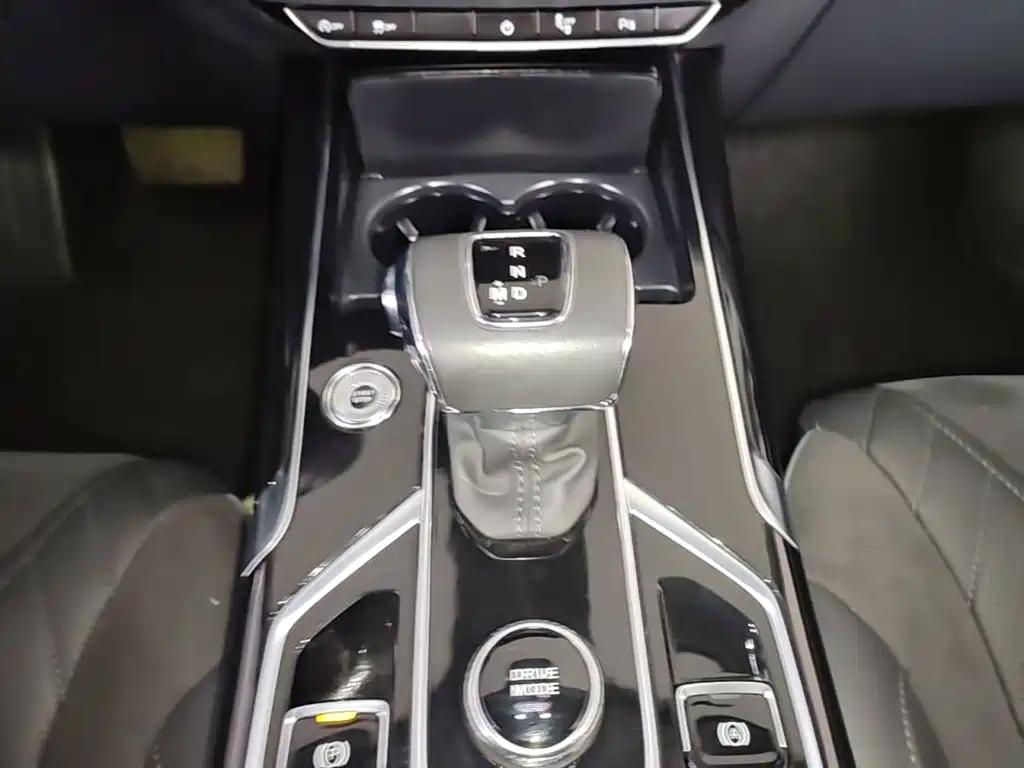 Hongqi Hongqi HS5 — миниатюра 14