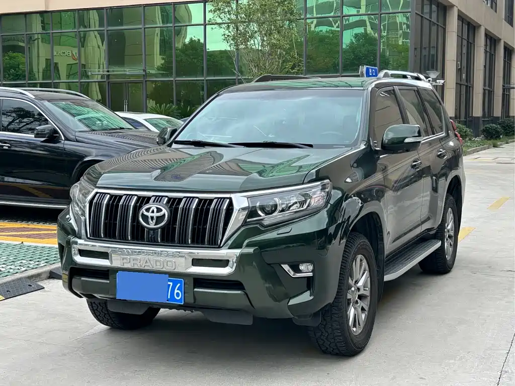 TOYOTA PRADO