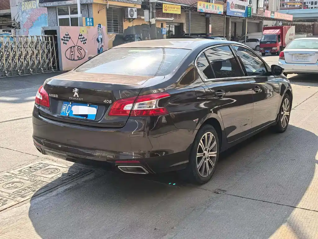PEUGEOT 408