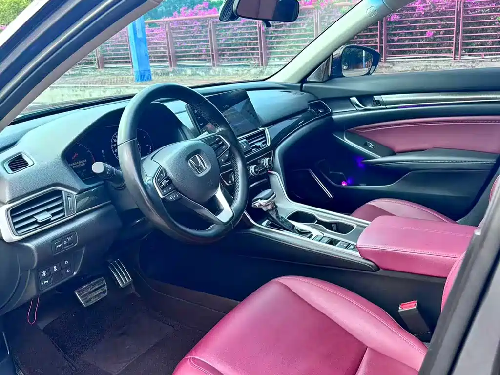 Honda Accord — миниатюра 8