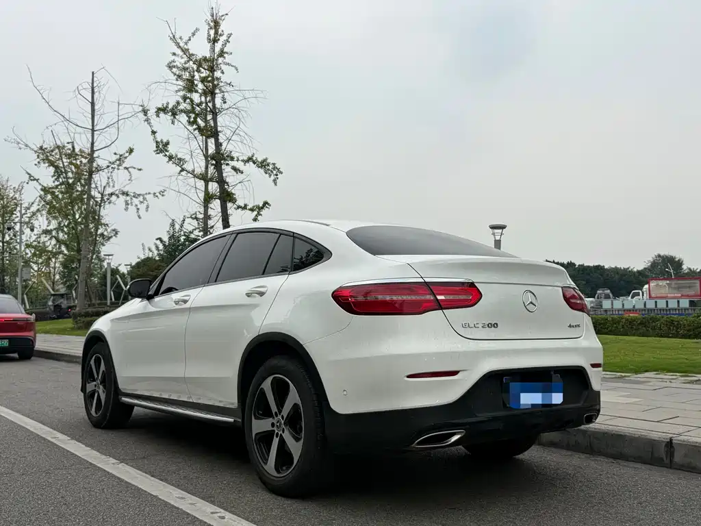 Mercedes-Benz GLC Coupe — миниатюра 10
