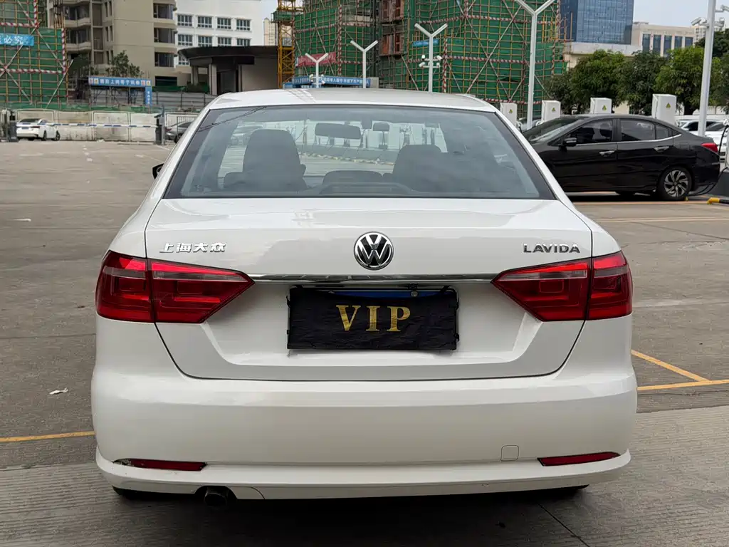 Volkswagen Lavida — миниатюра 8