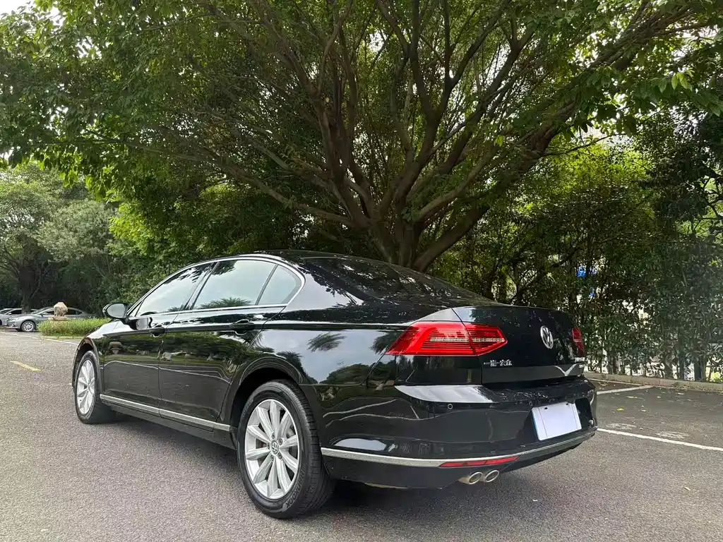 Volkswagen Magotan — миниатюра 6