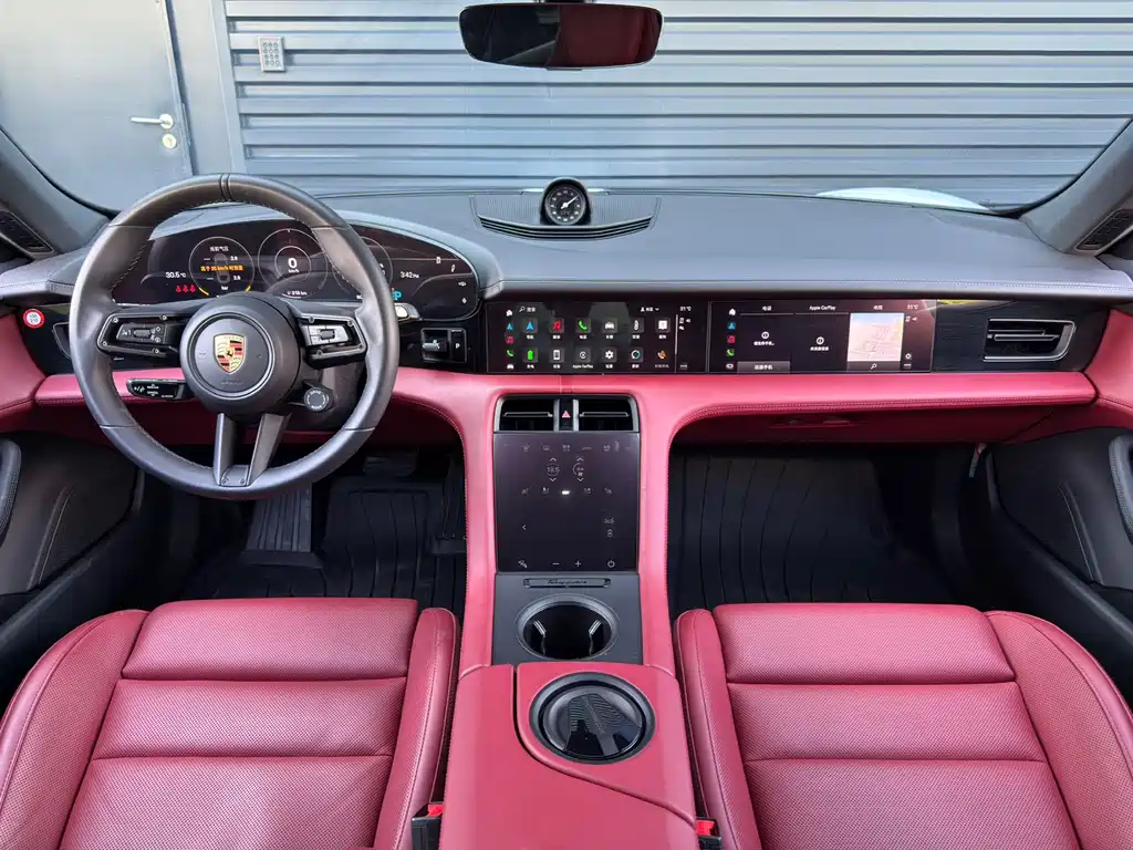 Porsche Taycan — миниатюра 12