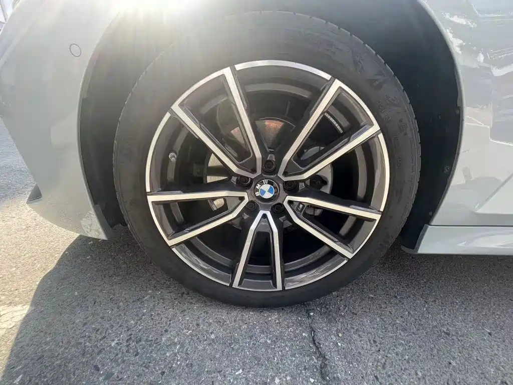 BMW 3 Series — миниатюра 9