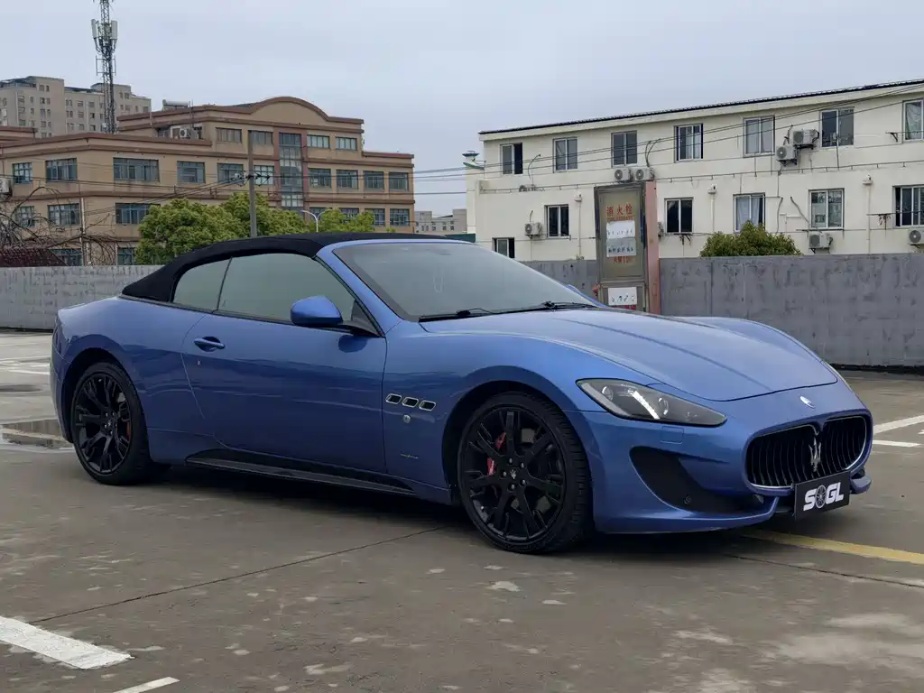 Maserati GranCabrio — миниатюра 3