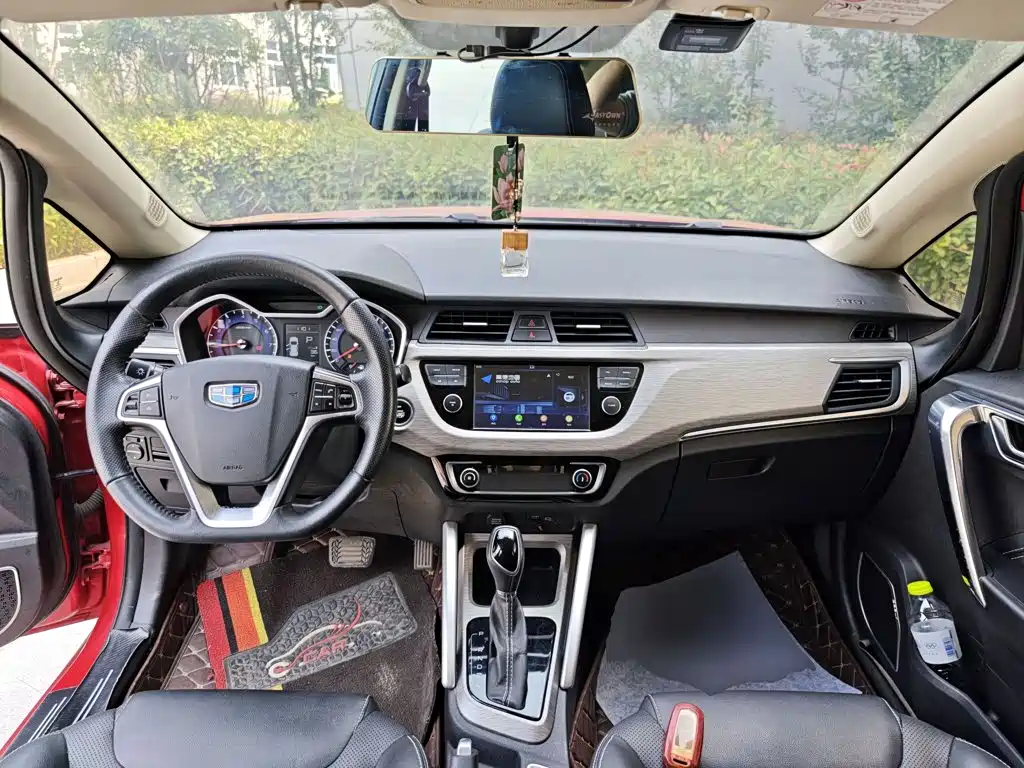 Geely Vision X3 — миниатюра 10