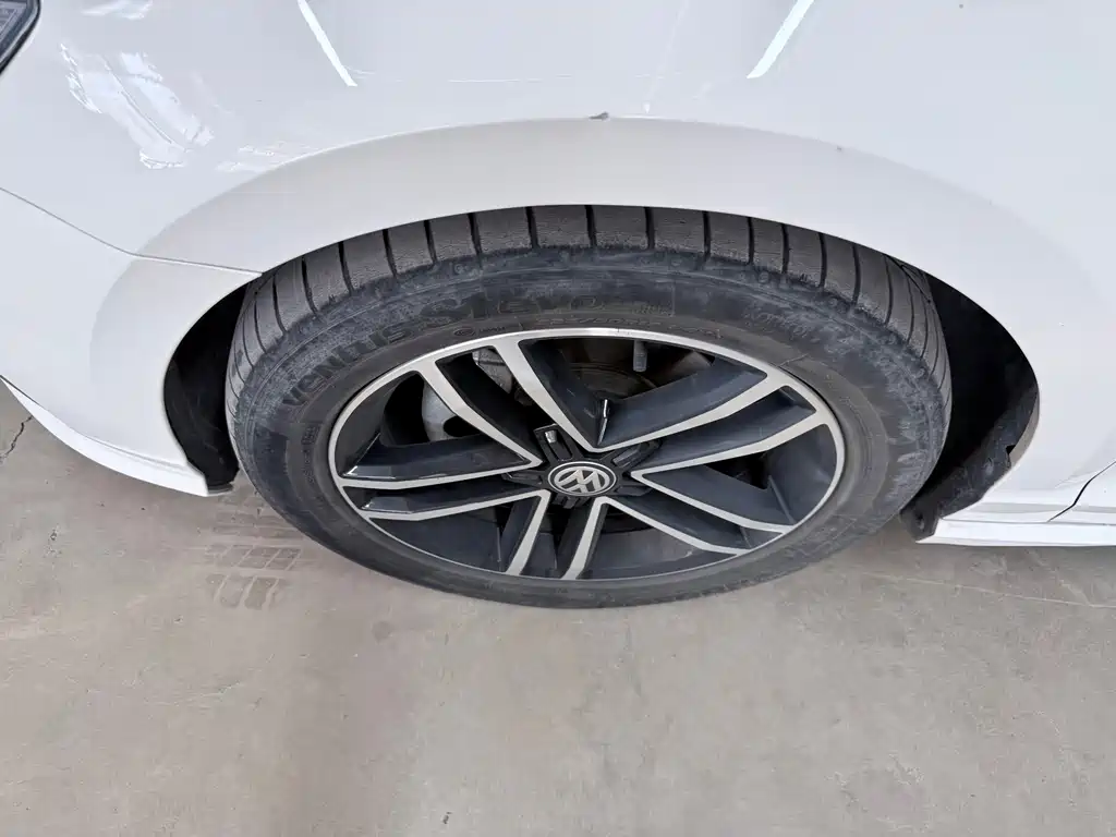 Volkswagen Lamando — миниатюра 5