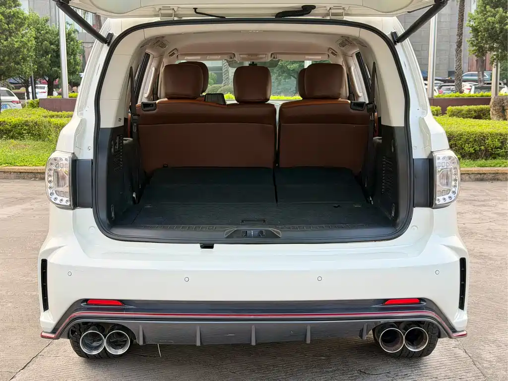 Nissan Patrol — миниатюра 20