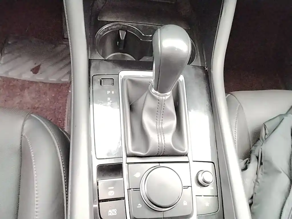 Mazda 3 Axela — миниатюра 14